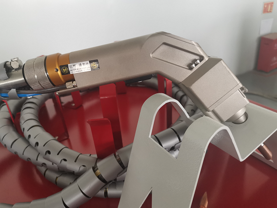 handheld welding machine hand